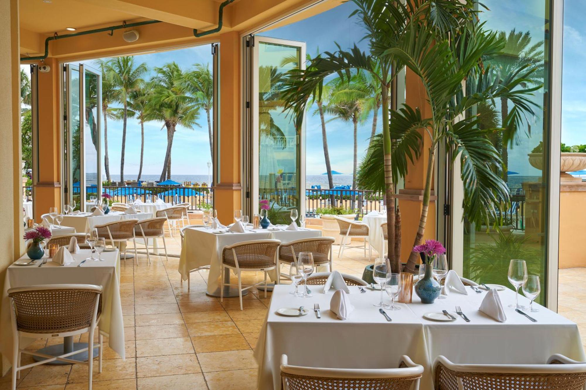 Resort Eau Palm & 5*