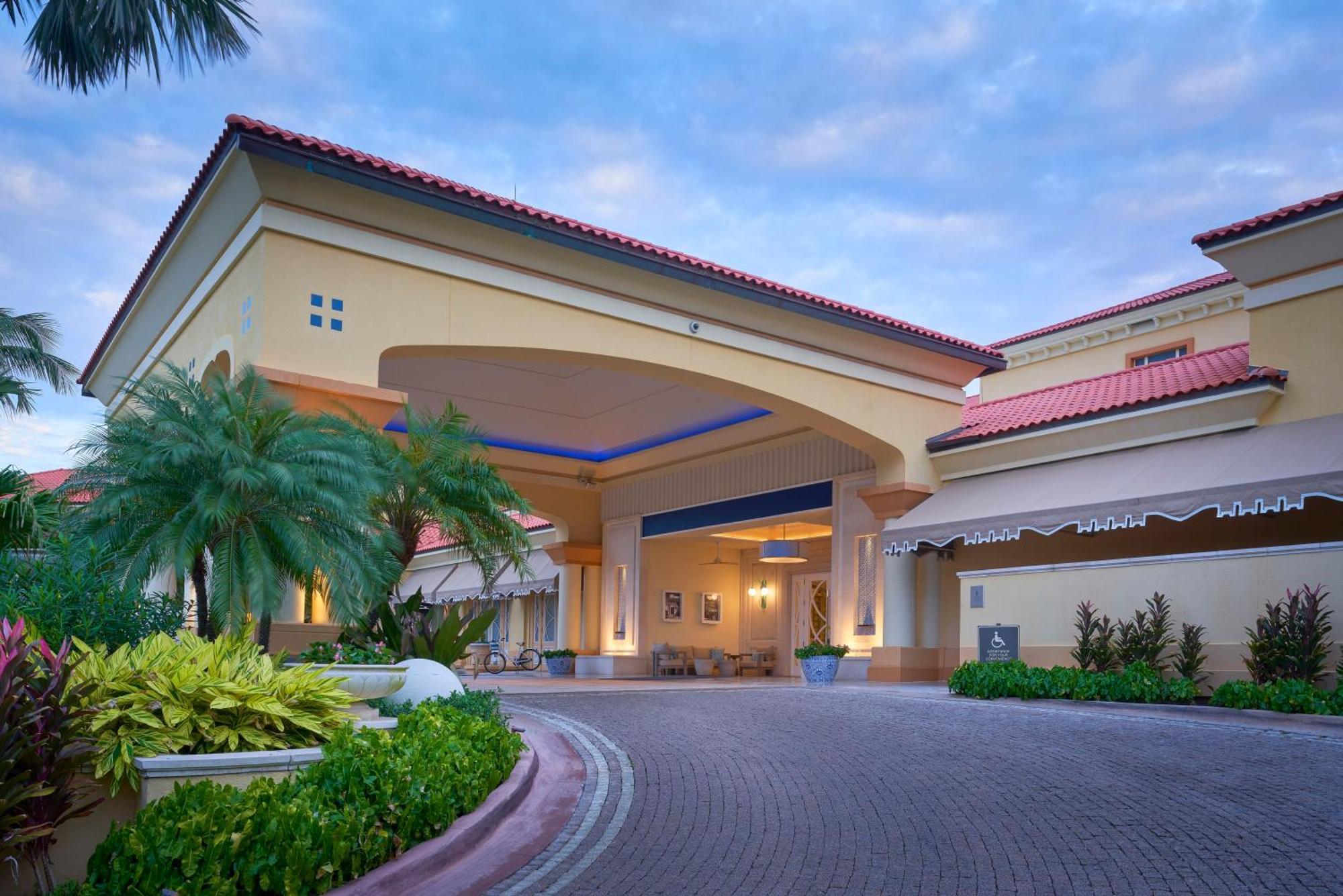 Eau Palm & Resort 5*